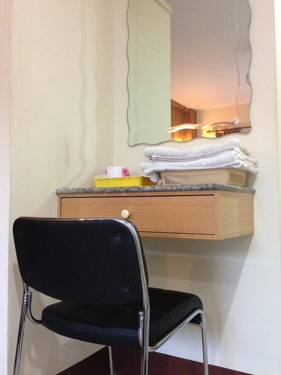 Chitra Suite Pattaya Chambre photo